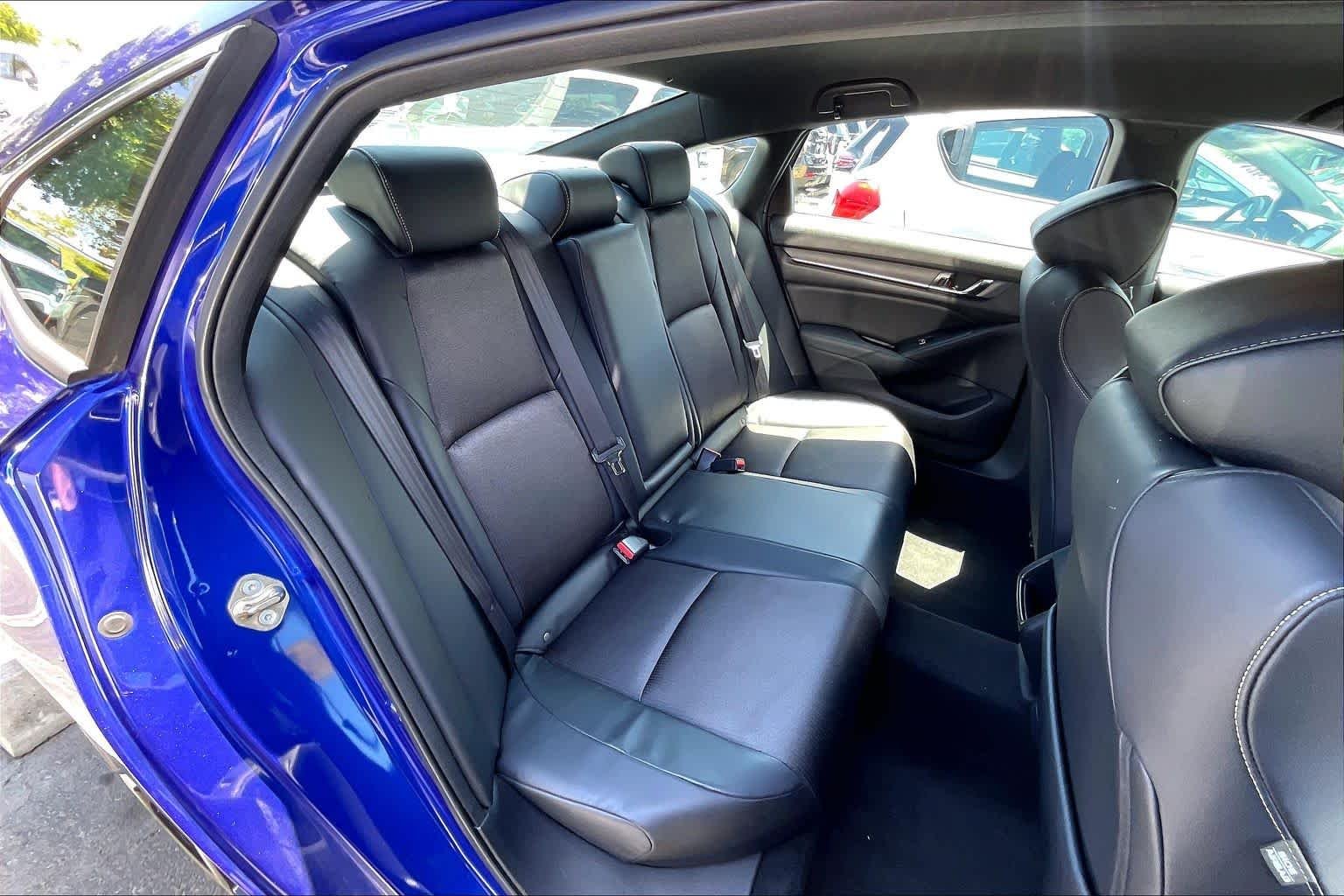Used 2018 Still Night Pearl Honda Sport 1.5T image 26