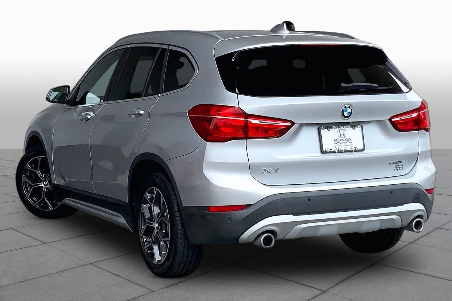 Used 2021 Glacier Silver Metallic BMW sDrive28i image 12