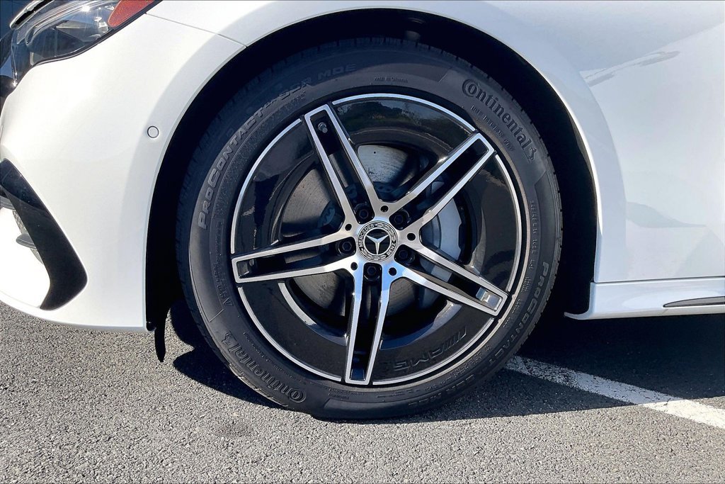 New 2027 Polar White Mercedes-Benz E 350 image 11