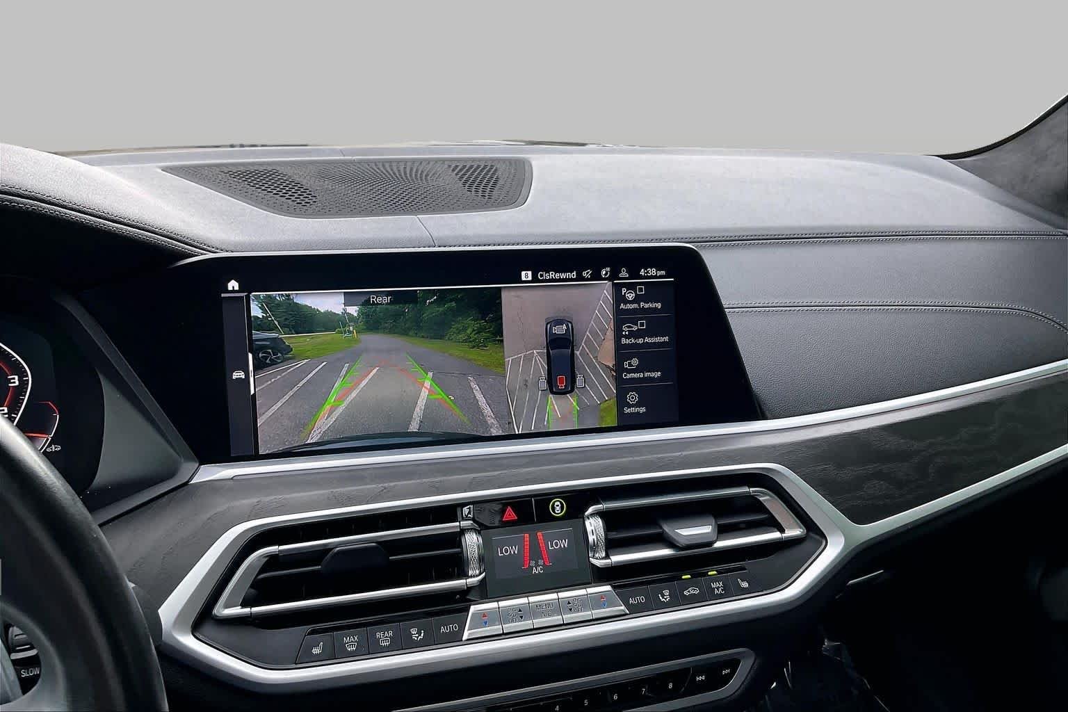 Used 2022 Black Sapphire Metallic BMW M50i image 28