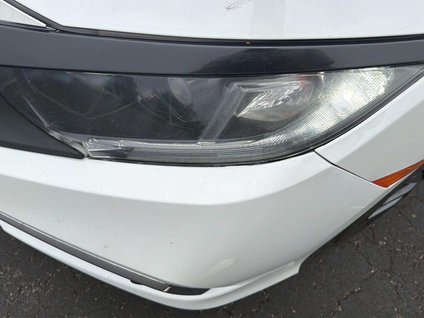 Used 2020 Platinum White Pearl Honda LX image 10