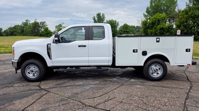 New 2026 Oxford White Ford XL image 6