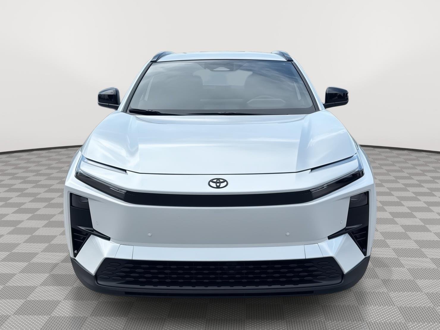 New 2026 Wind Chill Pearl <sup>1</sup> Toyota  SE image 2