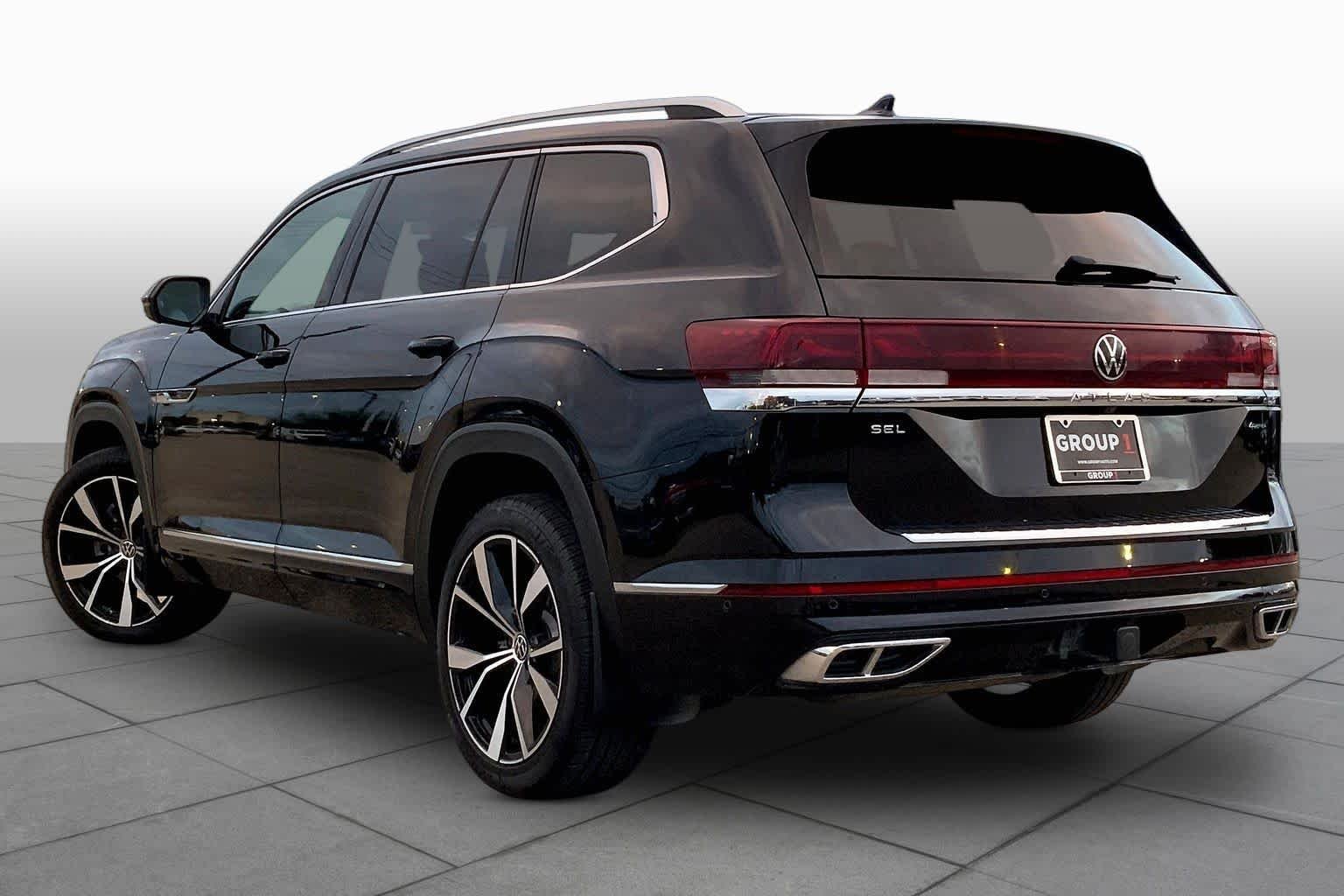 Used 2024 Deep Black Pearl Volkswagen 2.0T SEL Premium R-Line image 11