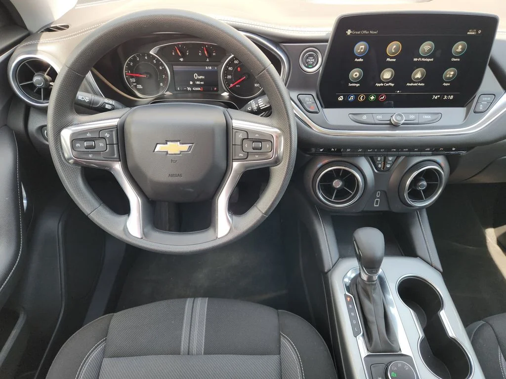 Used 2025 Radiant Red Tintcoat Chevrolet LT image 27