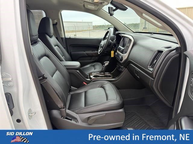 Used 2022 Summit White GMC 4WD Elevation image 15