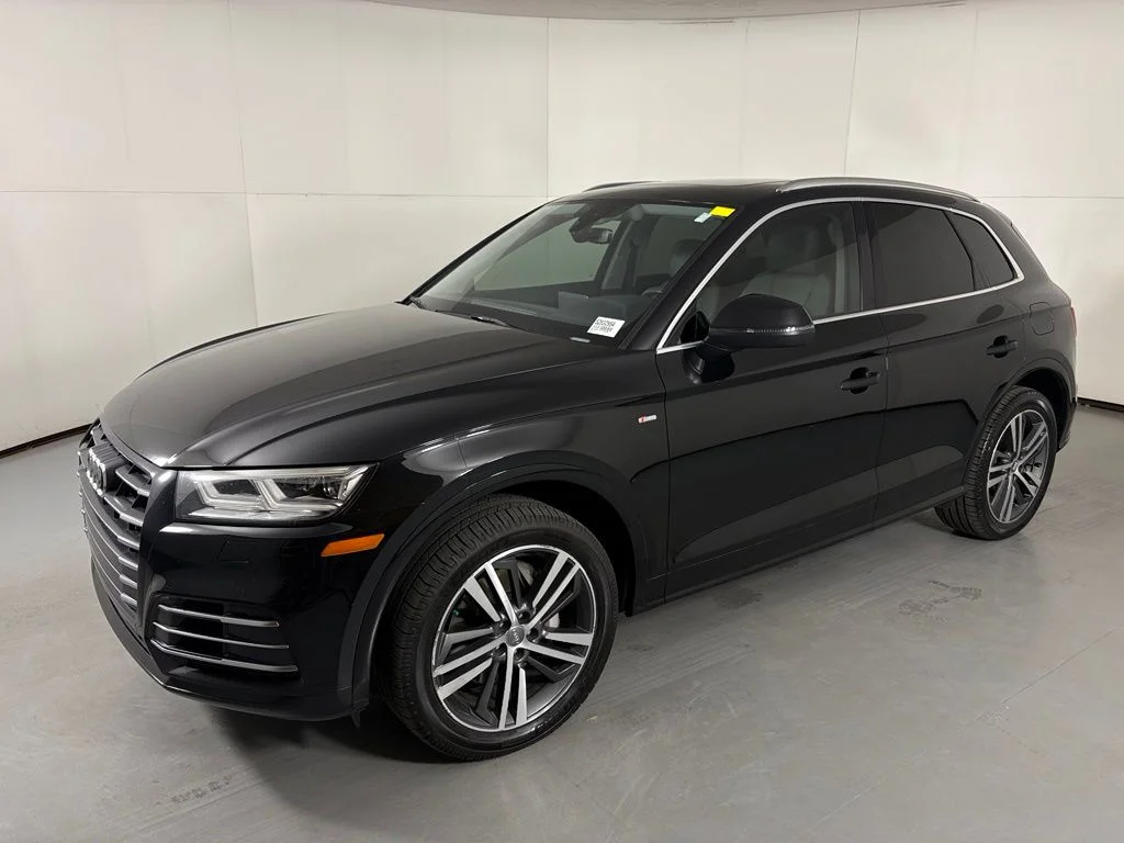 Used 2020 Black Metallic Audi 55 Premium image 4