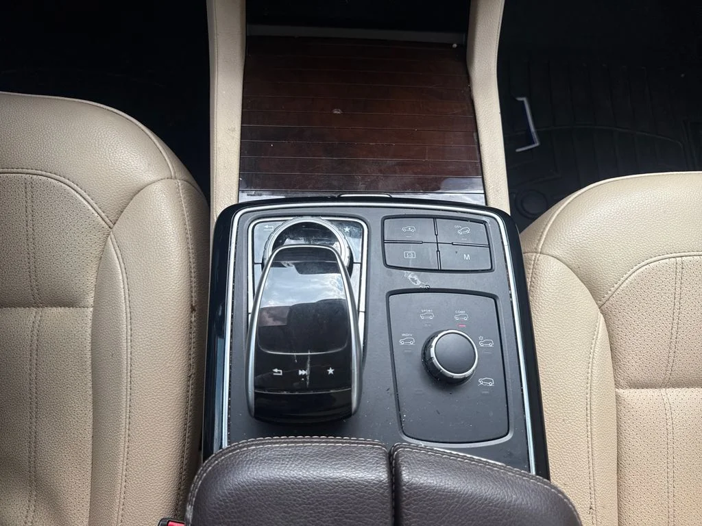 Used 2017 Polar White Mercedes-Benz GLS 450 image 23