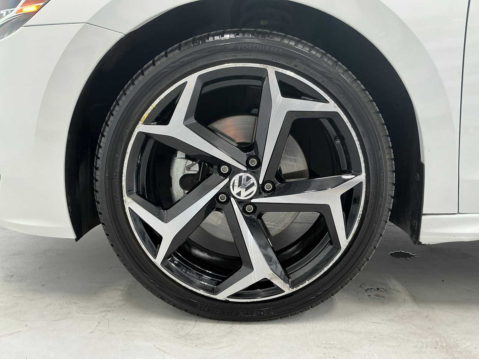 Used 2020 Pure White Volkswagen 2.0T R-Line image 9