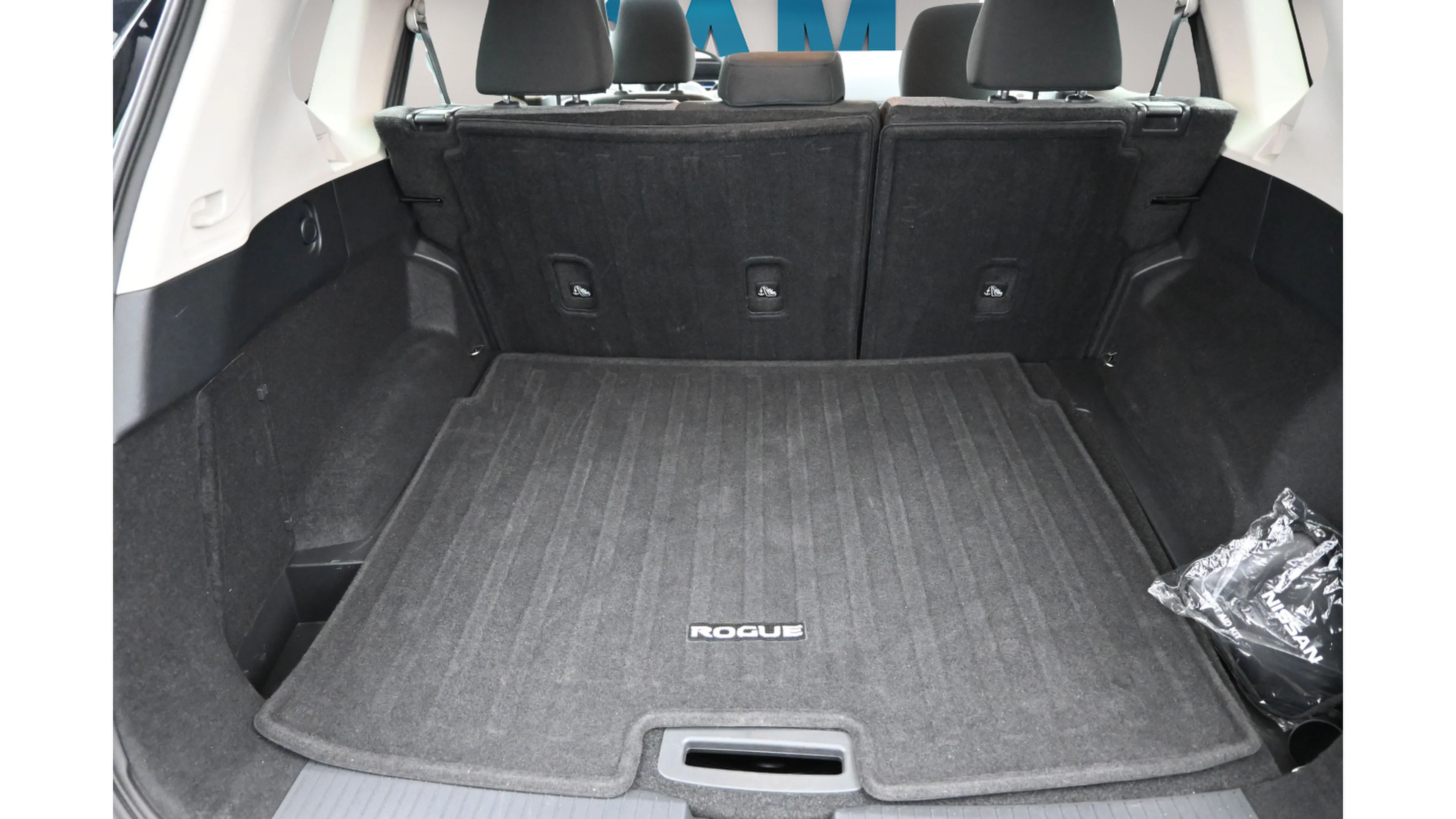 Used 2021 Super Black Nissan SV image 25
