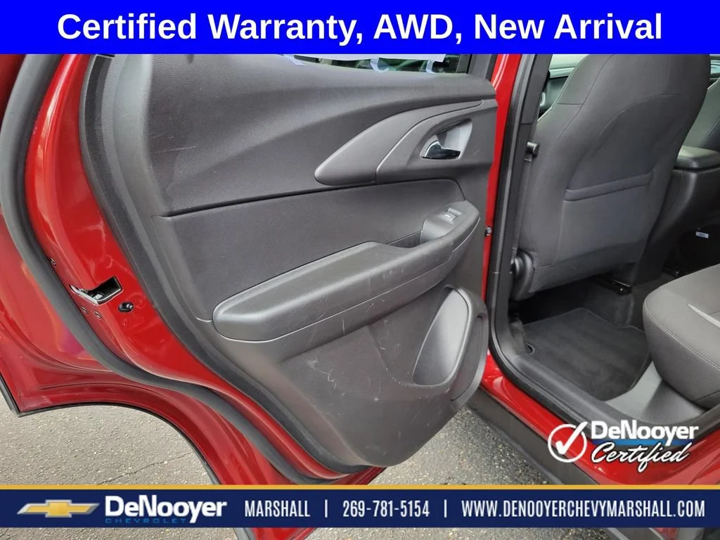 Used 2025 Crimson Metallic Chevrolet LT image 21