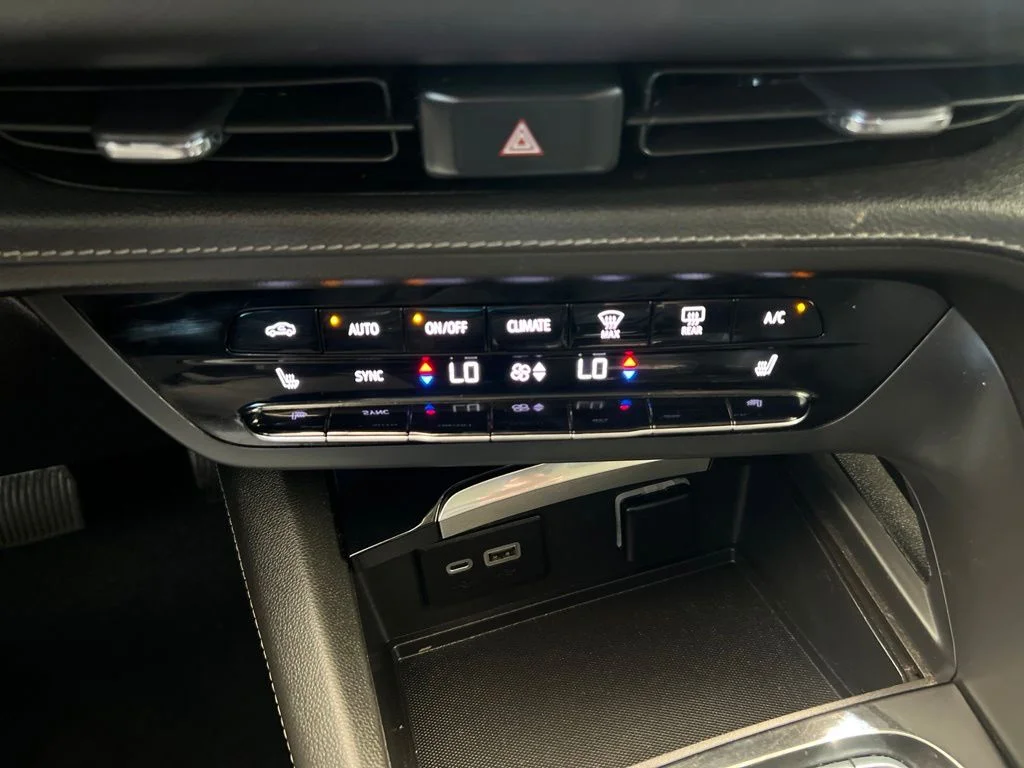 Used 2021 Cinnabar Metallic Buick Preferred image 35