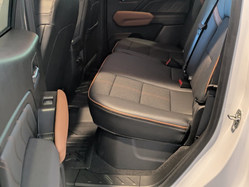 2026 GMC Canyon AT4 - Photo 33