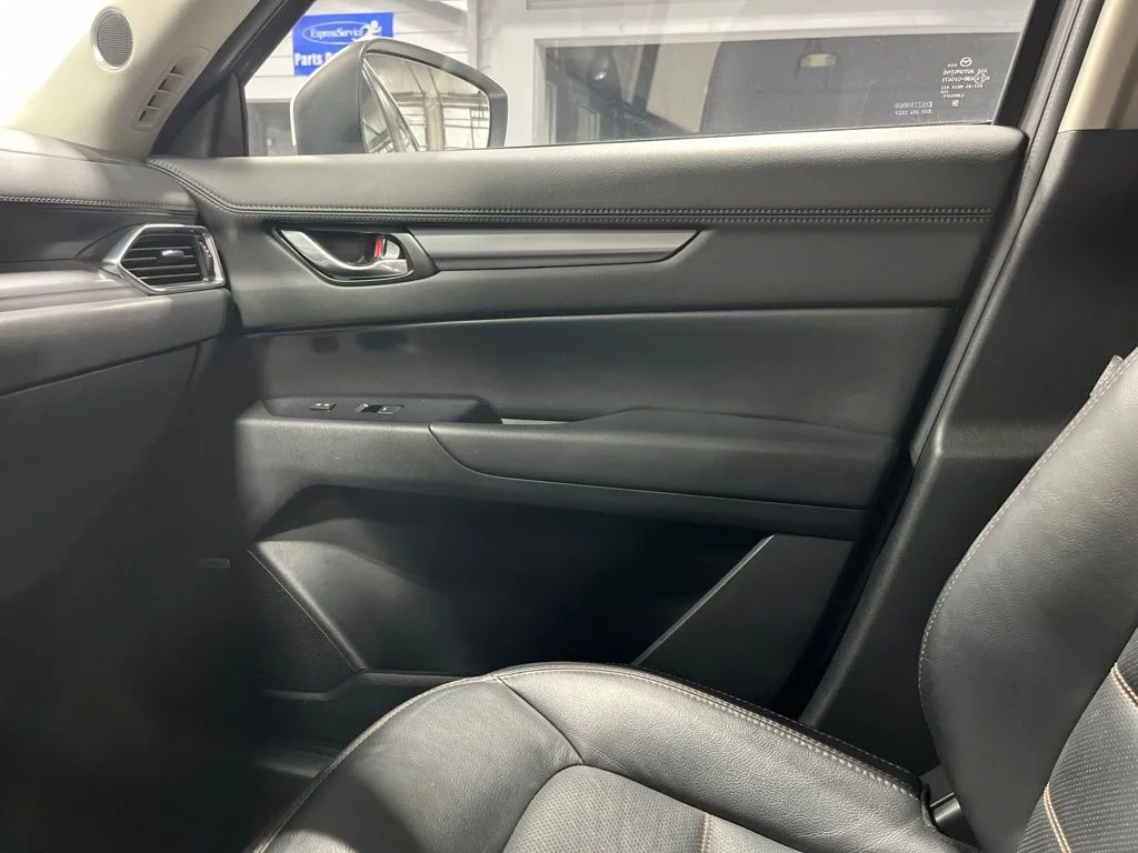 Used 2021 Snowflake White Pearl Mazda Touring image 15