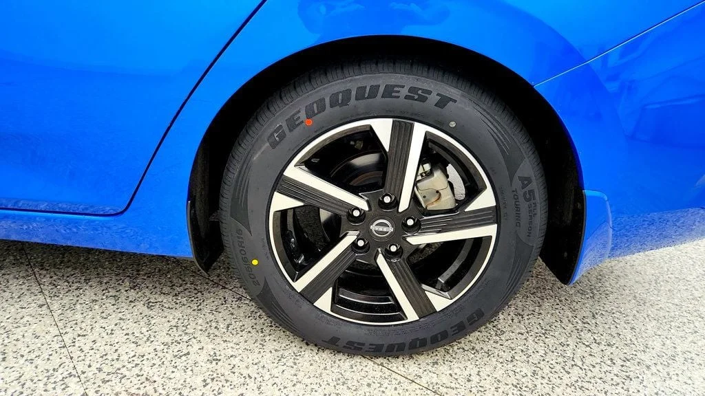 Used 2024 Electric Blue Metallic Nissan SV CVT image 9