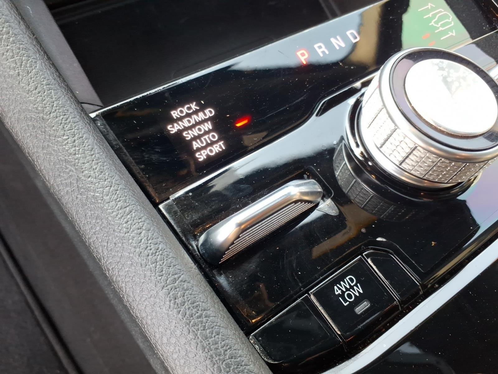 Used 2023 Baltic Gray Metallic Clearcoat Jeep Overland image 9