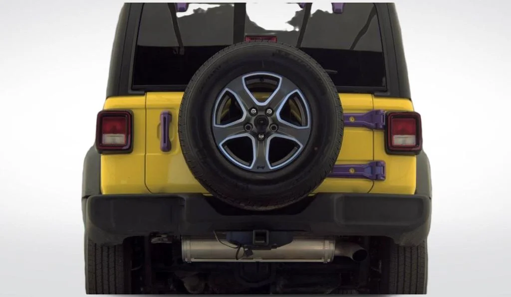 Used 2023 Yellow Jeep Sport S image 7