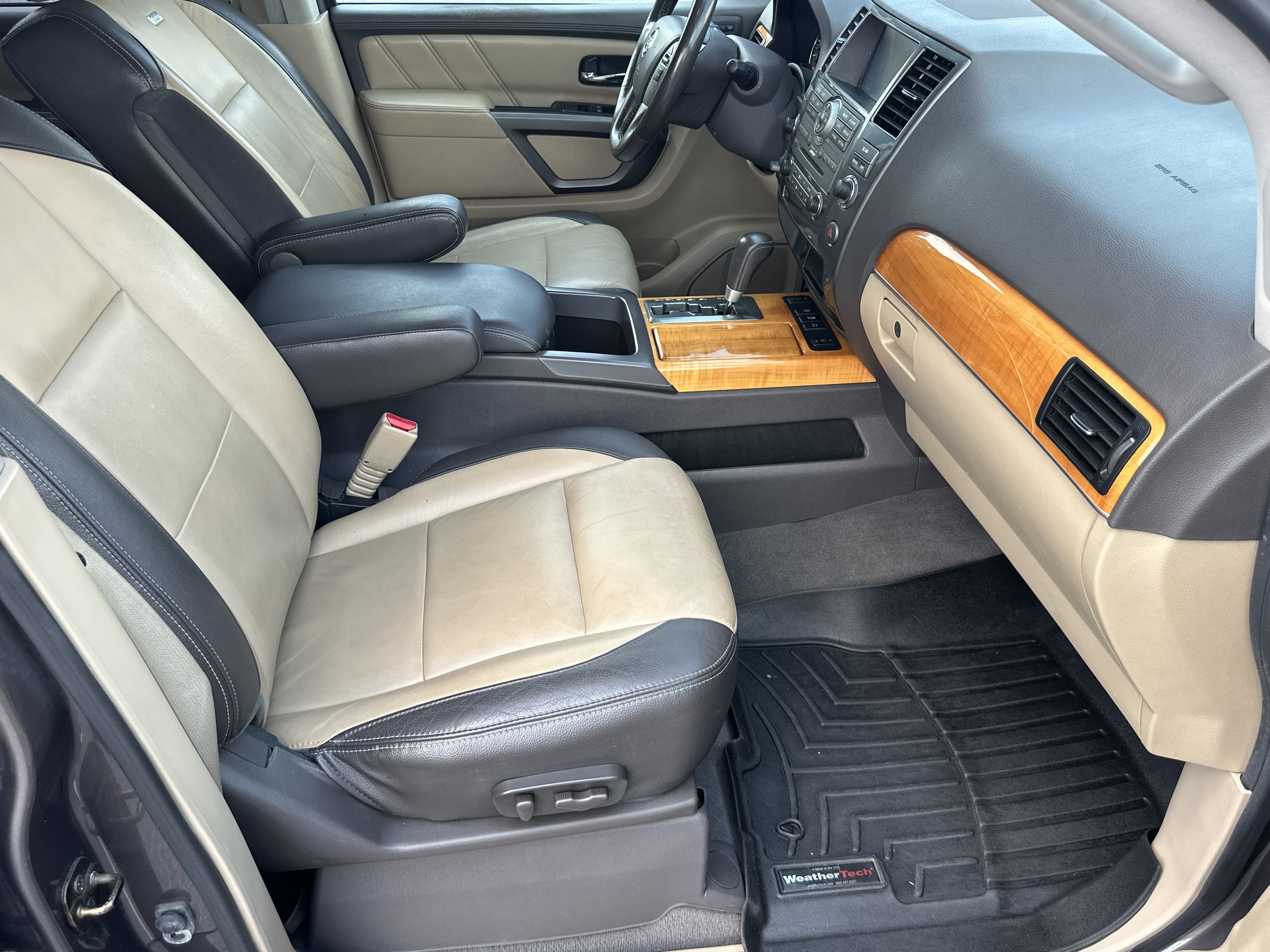 Used 2015 Java Metallic Nissan Platinum image 13
