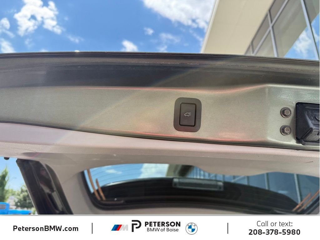 Used 2019 Green Toyota XLE image 12