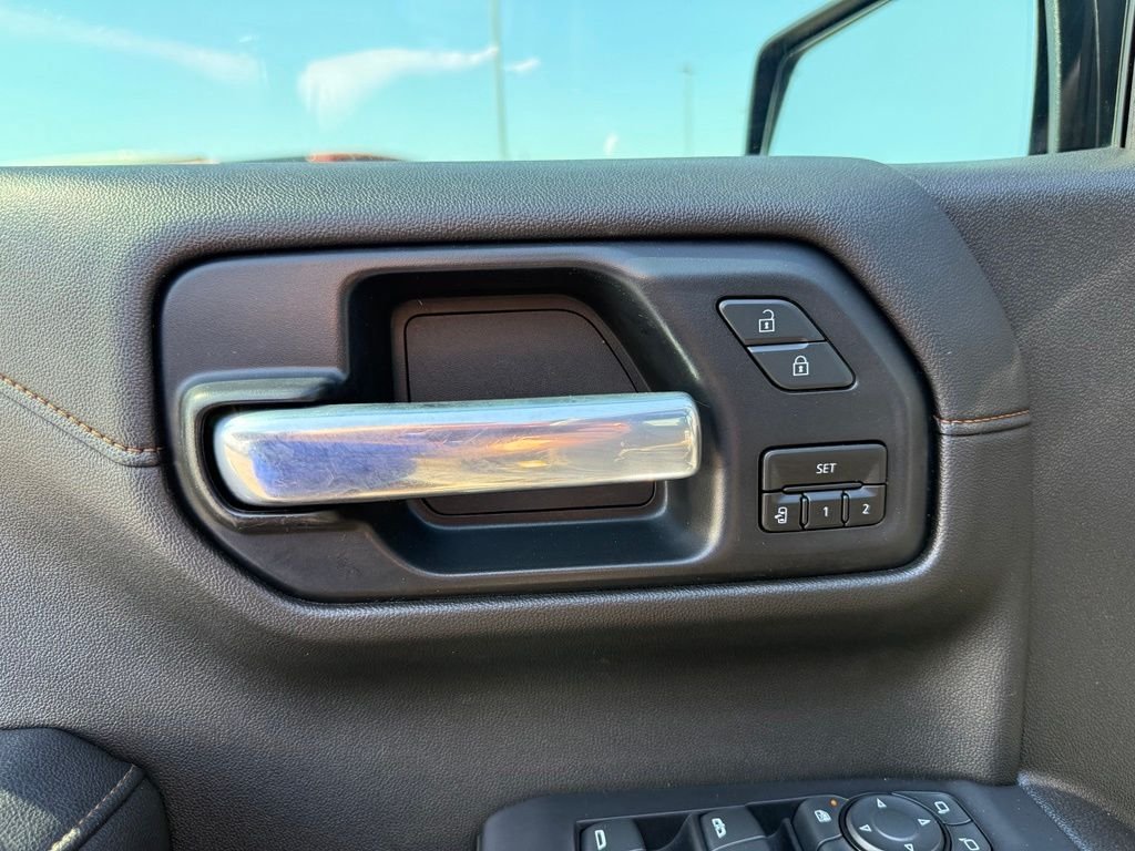 Used 2021 Onyx Black GMC AT4 image 10