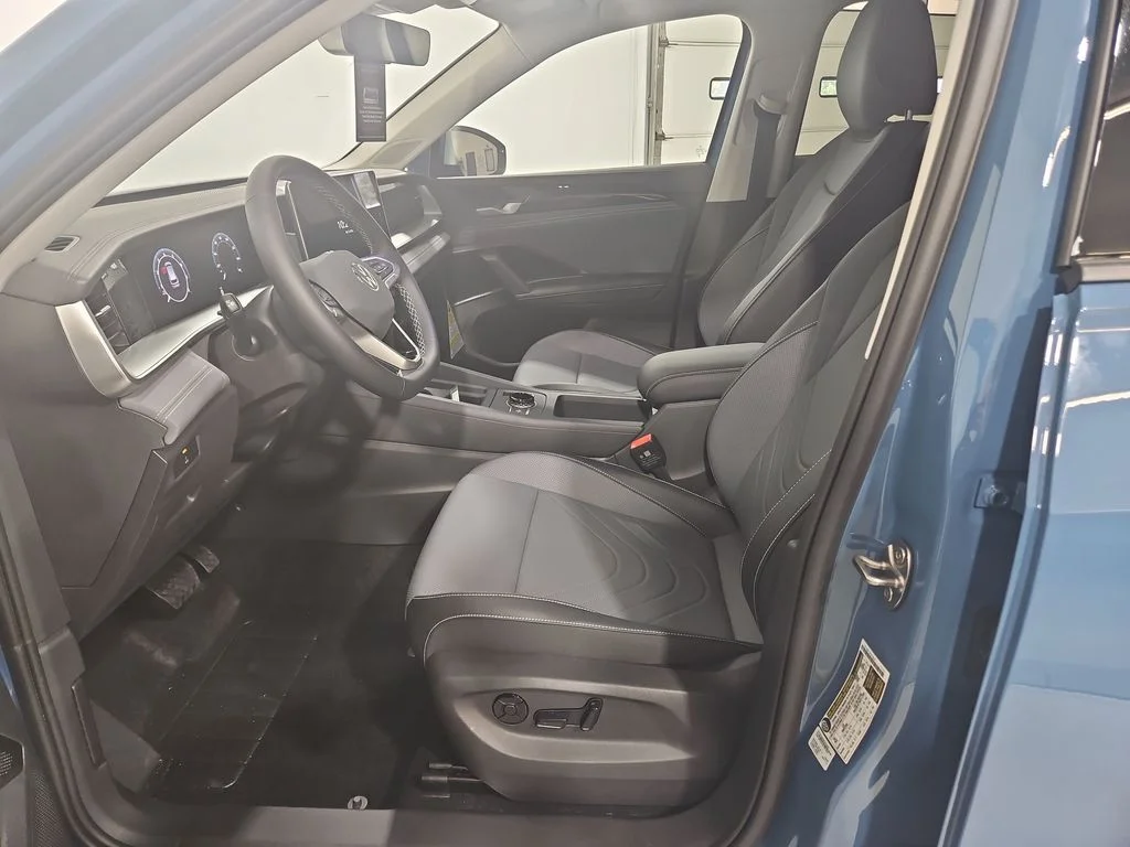 New 2026 Blue Volkswagen 2.0T SE image 9
