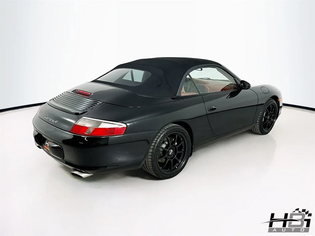 Used 2003  Porsche Carrera 4 image 6