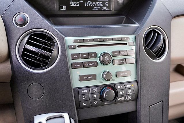 Used 2009 Gray Honda LX image 25