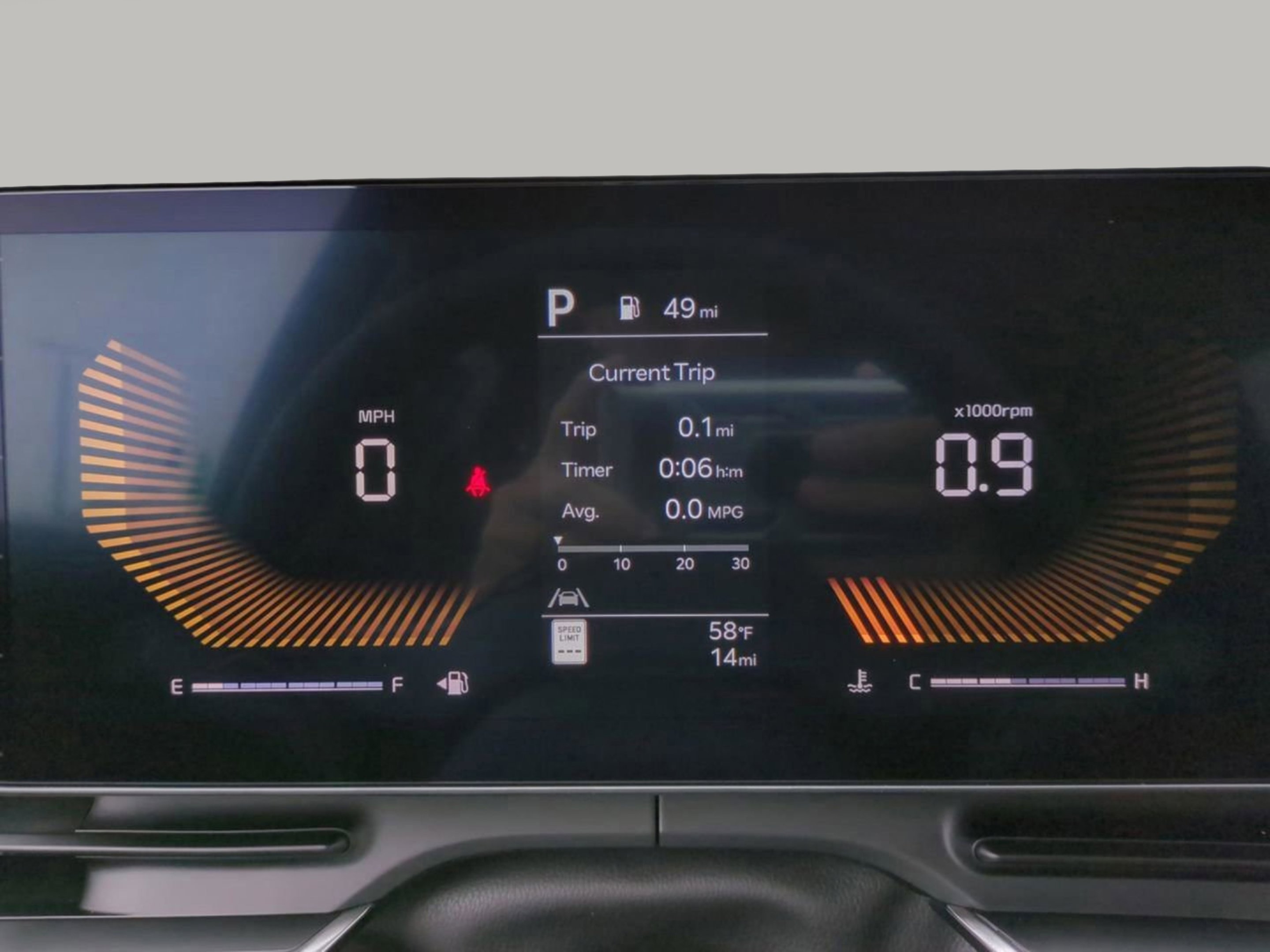 New 2026 Snow White Pearl Kia LXS image 32