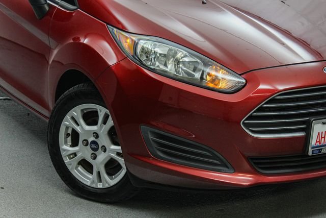 Used 2014 Ford Fiesta SE with VIN 3FADP4BJ1EM131734 for sale in Arlington Heights, IL