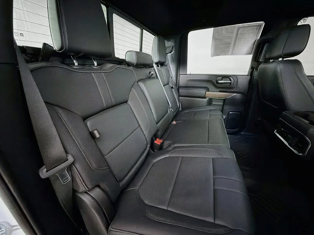 Used 2022 White Chevrolet High Country image 25