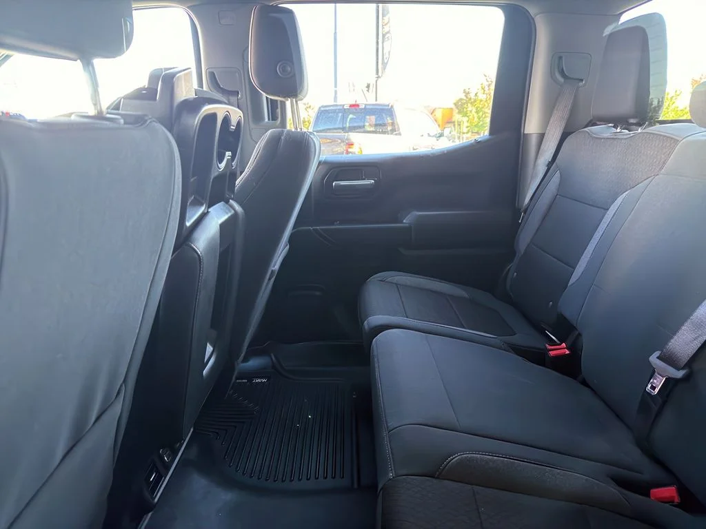 Used 2020 Summit White Chevrolet LT image 5