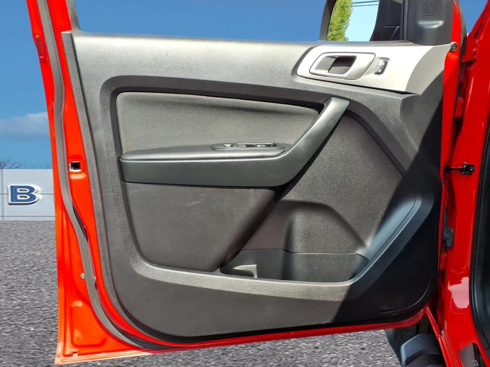 Used 2020 Race Red Ford XLT image 17