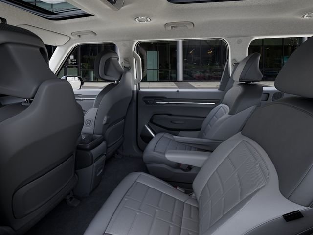 New 2026 Wolf Gray Kia Land AWD image 18