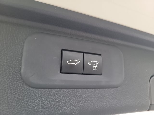 Used 2024 White Toyota Platinum image 10