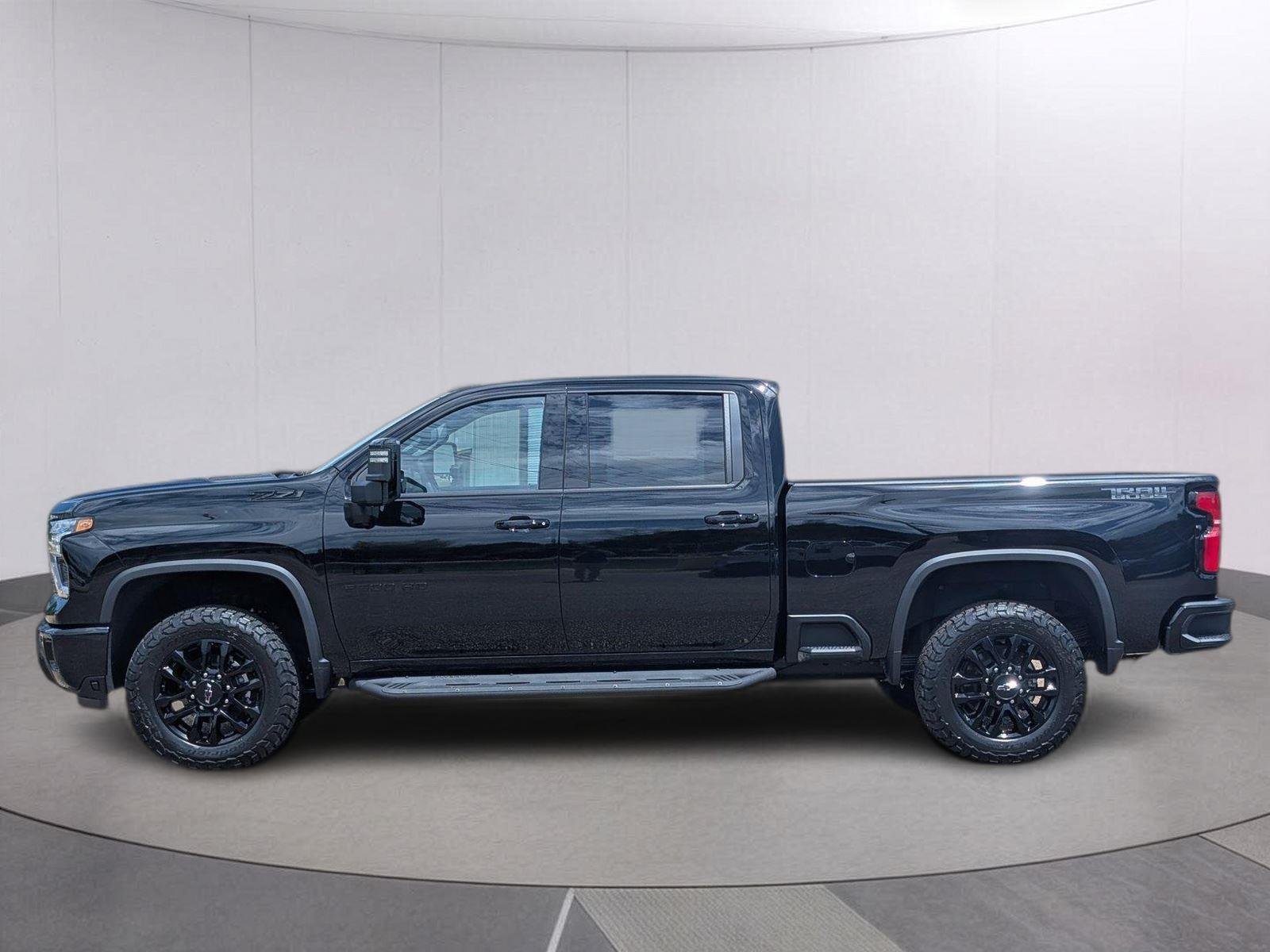 2026 Chevrolet Silverado 2500 HD LTZ - Photo 2
