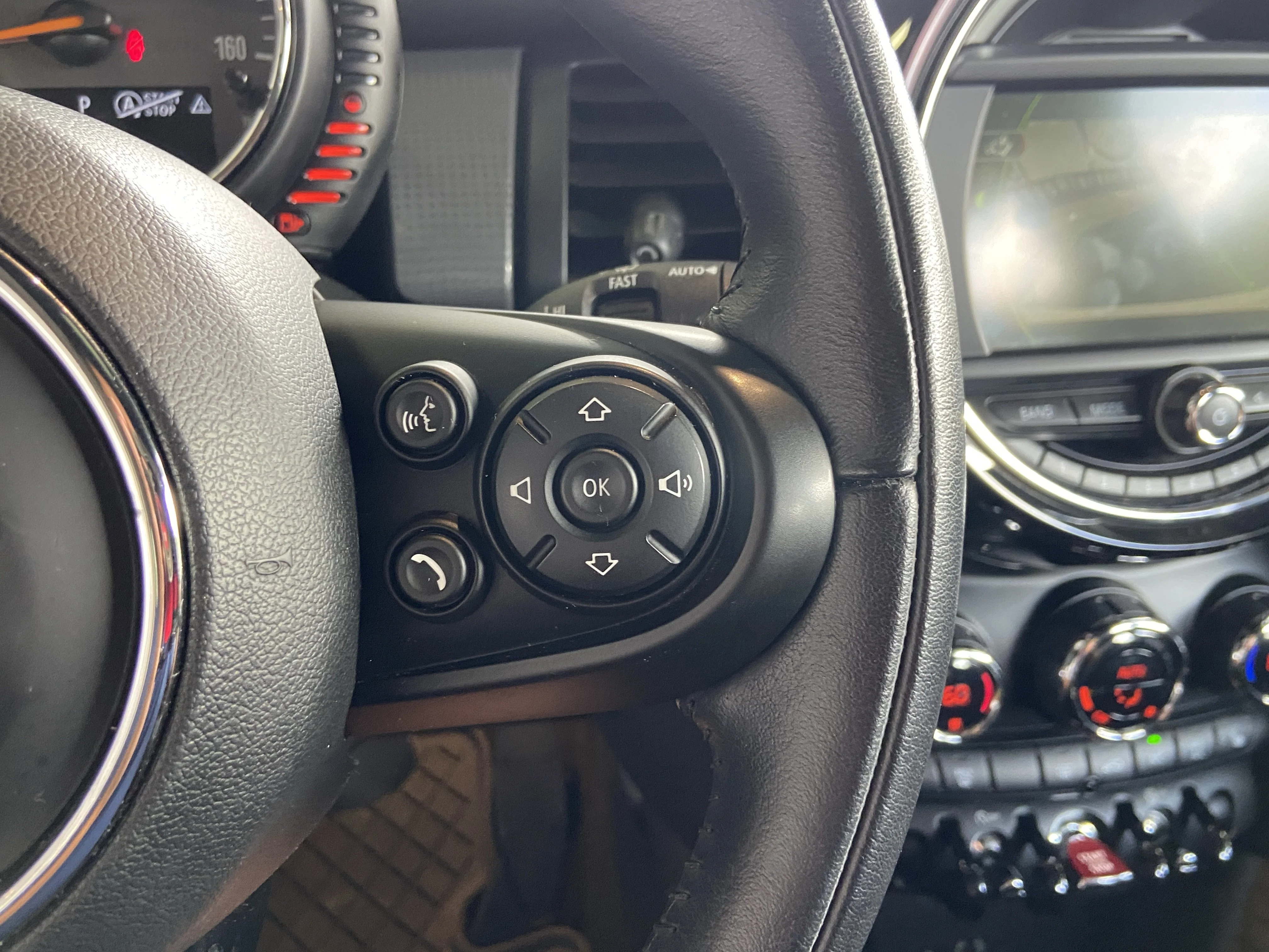 2017 MINI Cooper Base - Photo 16