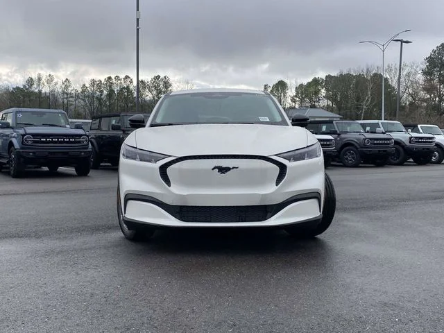 New 2026 White Ford Select image 8