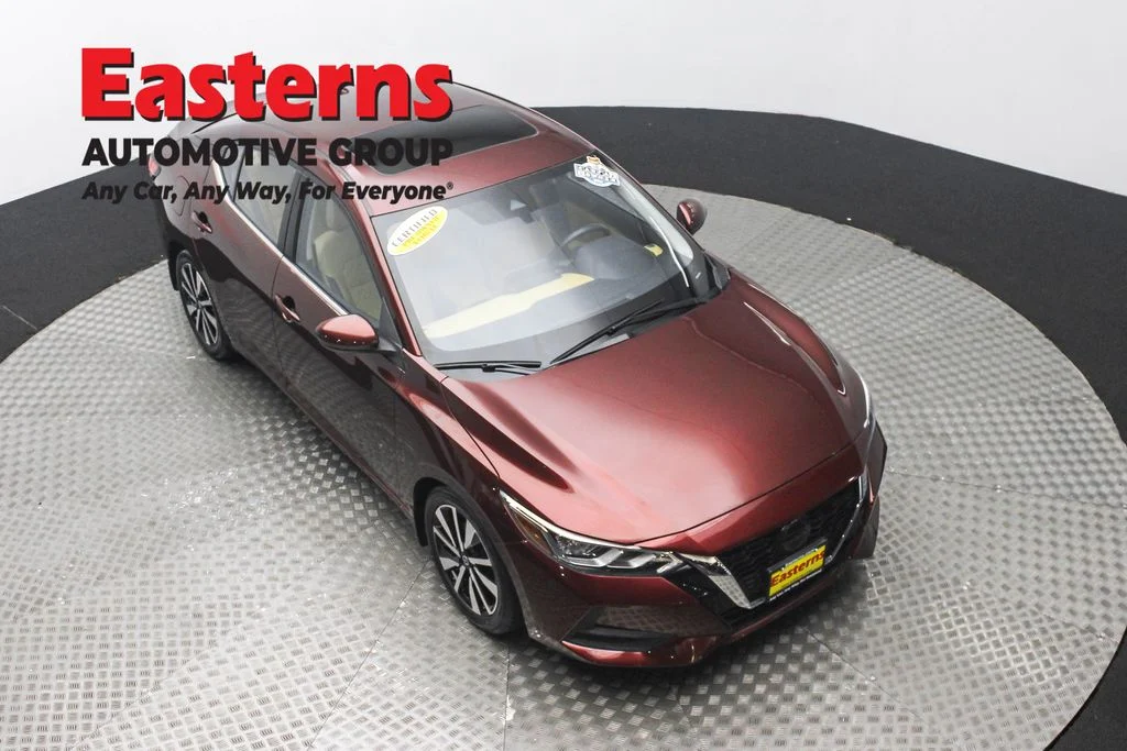 Used 2022 Red Nissan SV image 3