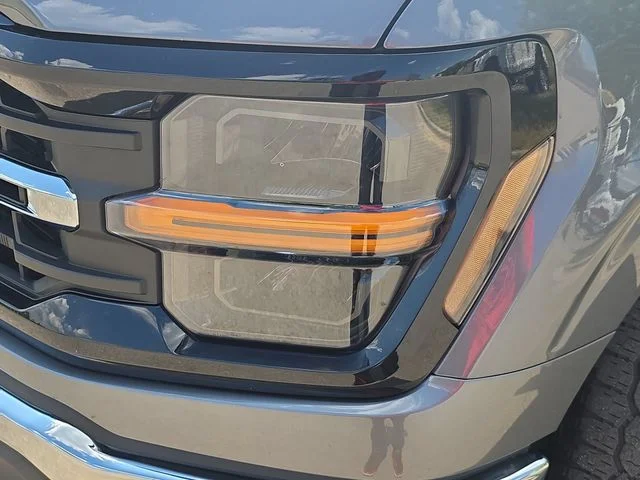 Used 2025 Gray Ford XLT image 30