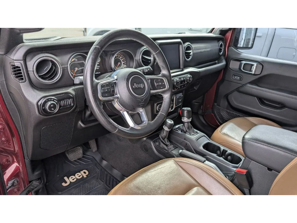 Used 2021 Snazzberry Pearlcoat Jeep Overland image 11