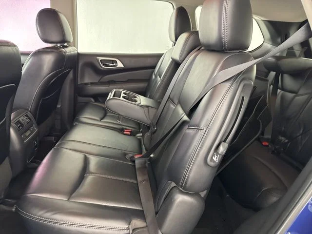 Used 2017 Blue Nissan SL image 29