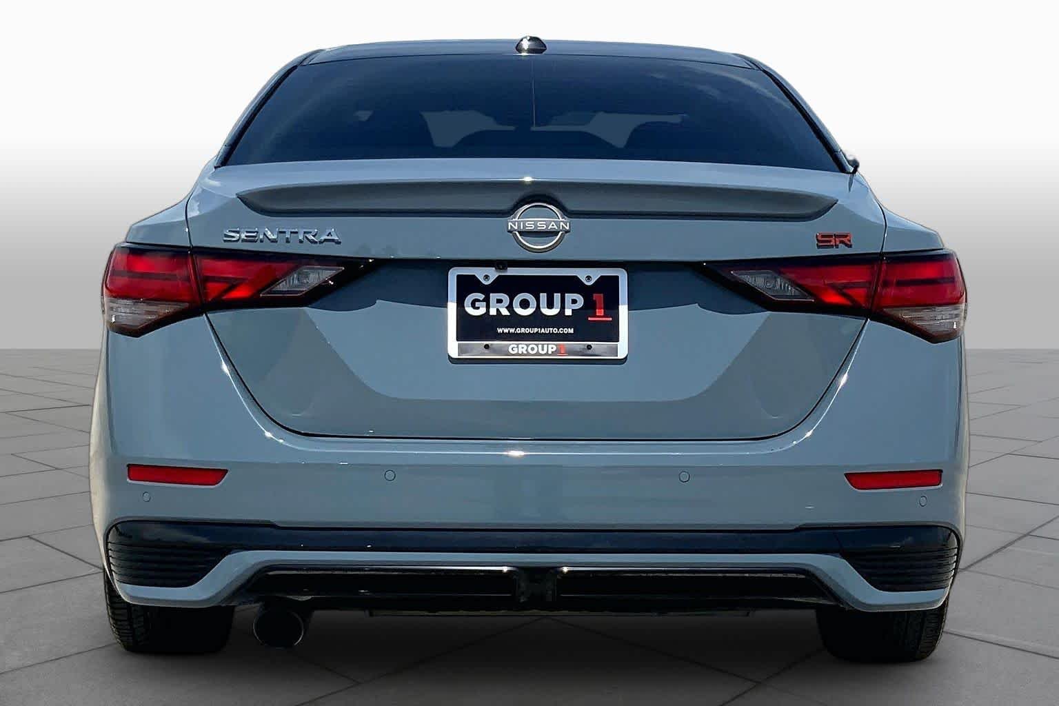 Used 2024 Atlantic Gray Metallic/Super Black Nissan SR image 5