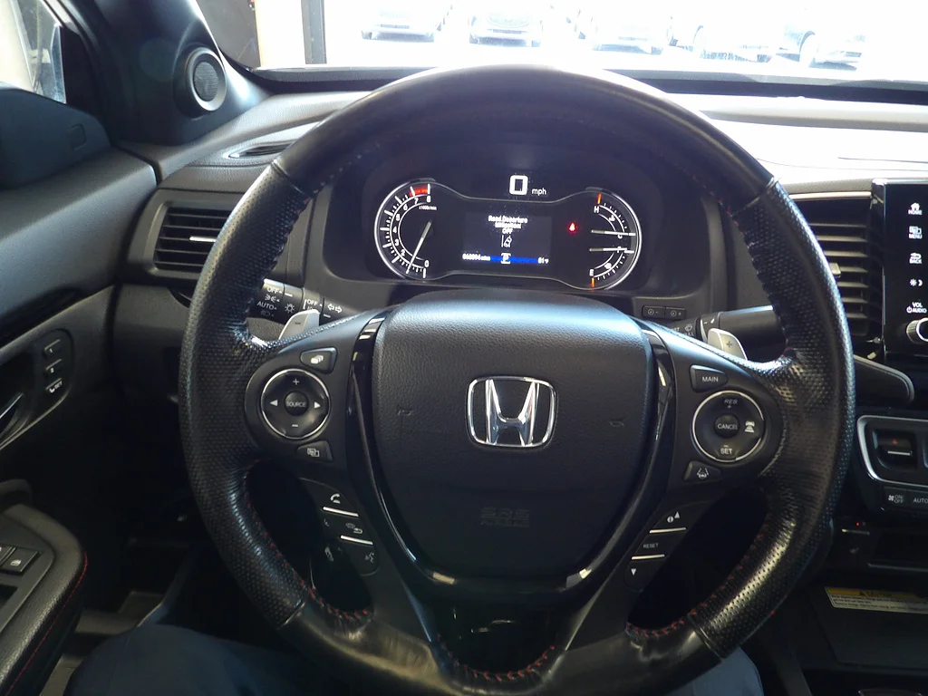Used 2022 Platinum White Pearl Honda Black Edition image 31
