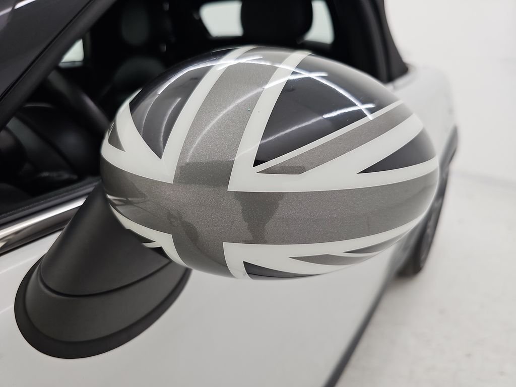 Used 2014 Silver MINI Base image 39