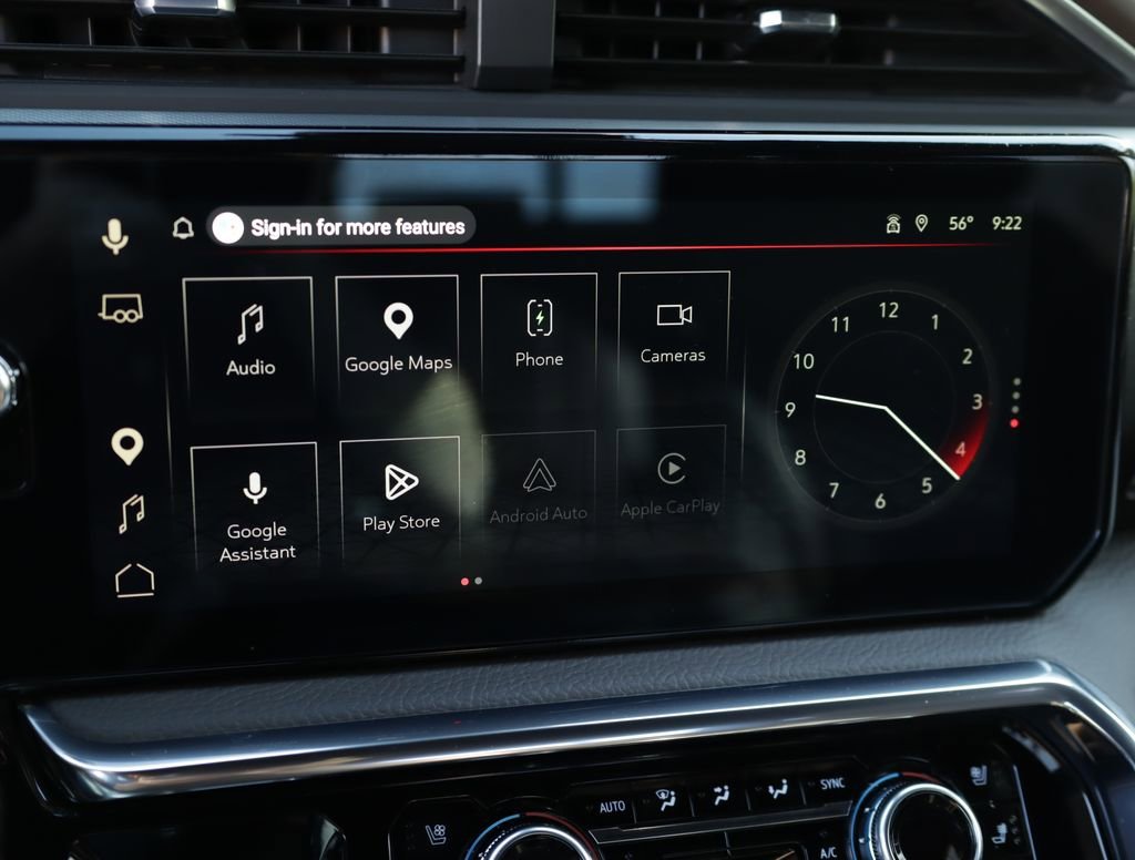 Used 2023 White Frost Tricoat GMC Denali image 14