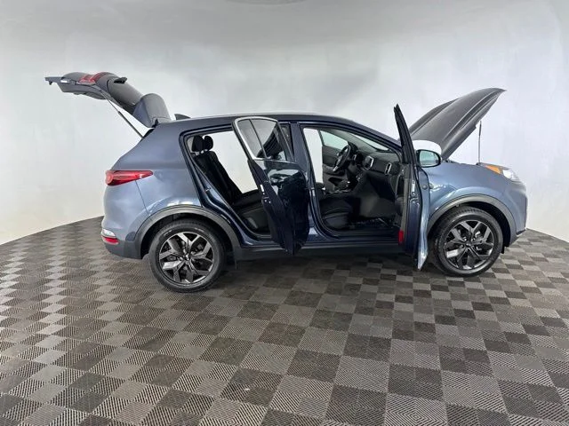 Used 2022 Blue Kia LX image 15