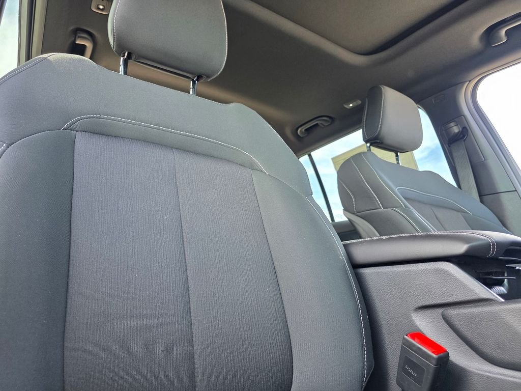 New 2026 Silver Zynith Exterior Paint Jeep Laredo image 15