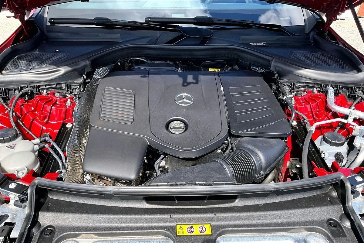 Used 2024  Mercedes-Benz 4MATIC® Coupe image 32