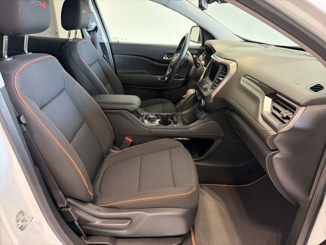 2023 GMC Acadia AT4 - Photo 13