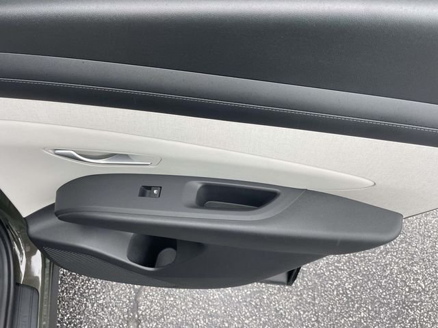 Used 2026 Green Hyundai SEL Premium image 17